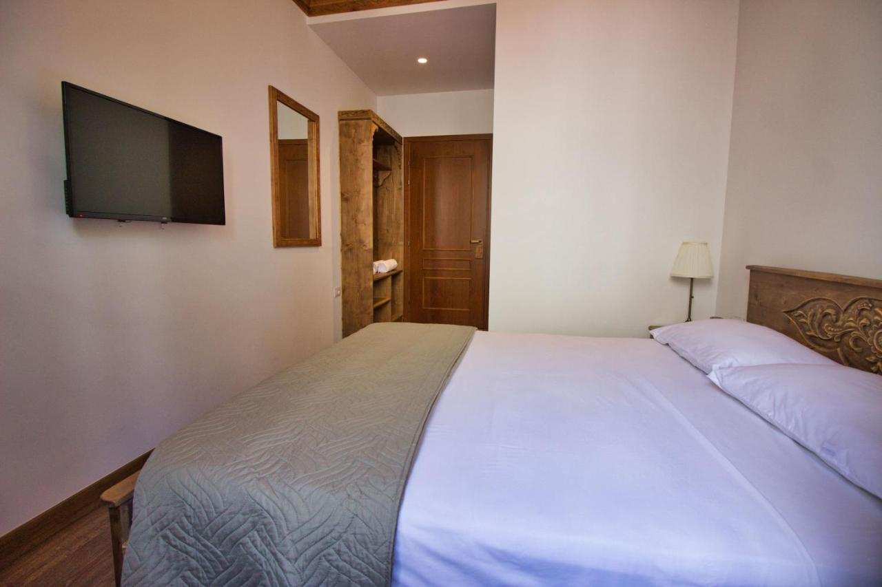 4 Rooms Gjirokastra エクステリア 写真
