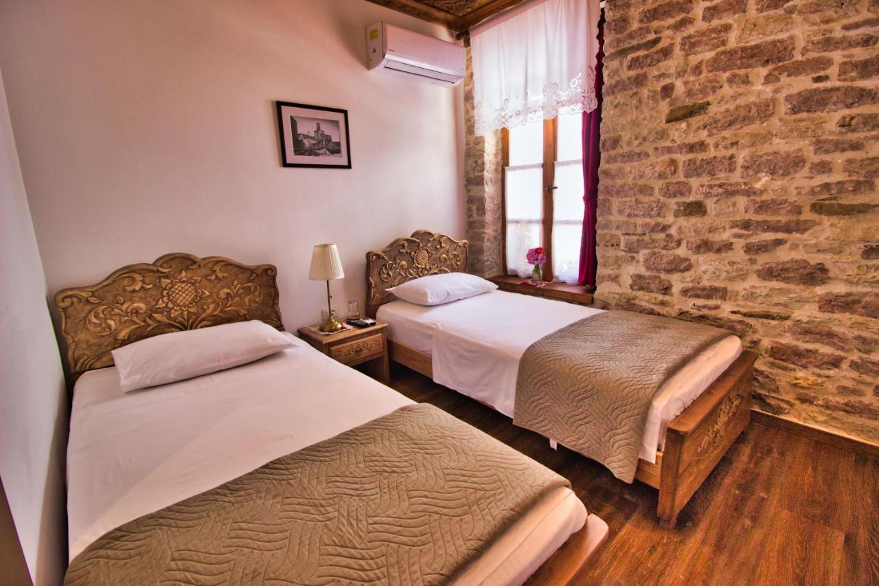 4 Rooms Gjirokastra エクステリア 写真