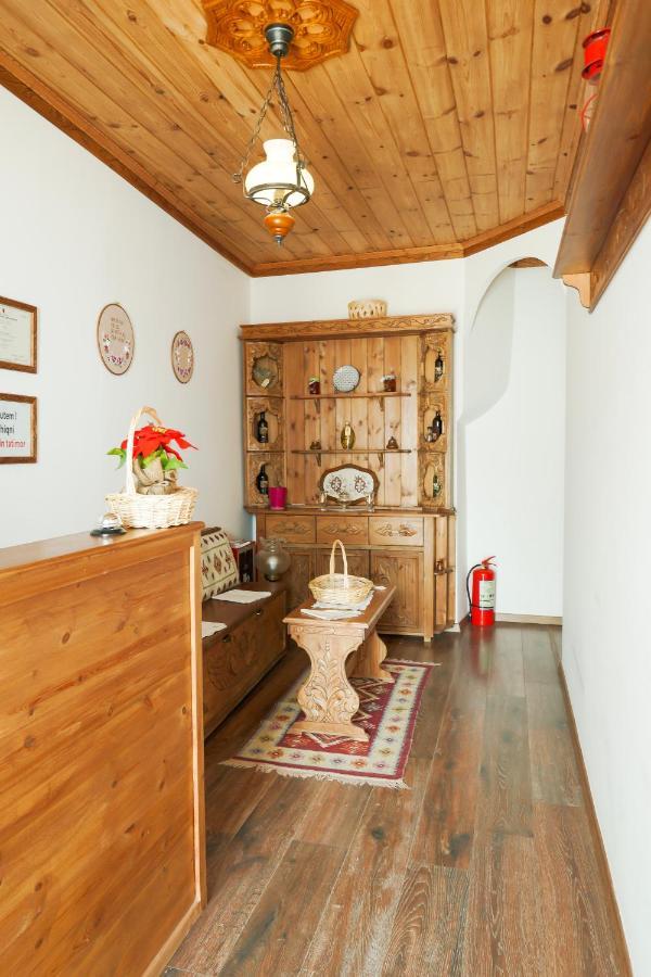 4 Rooms Gjirokastra エクステリア 写真