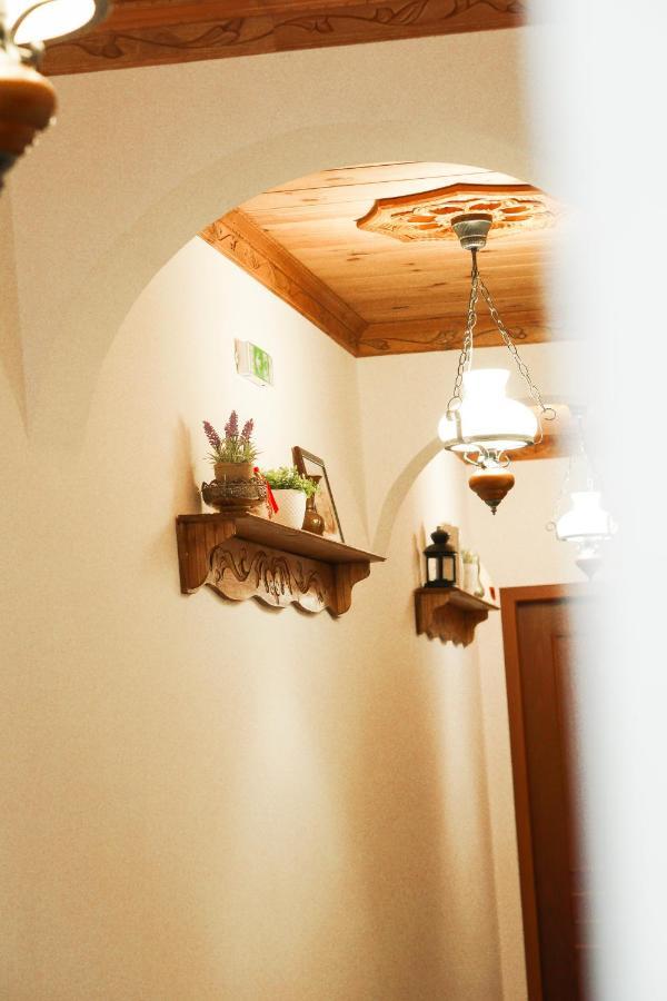 4 Rooms Gjirokastra エクステリア 写真